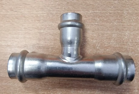 Steel-Inox press T-idom, szűkített 28mm-18mm-28mm